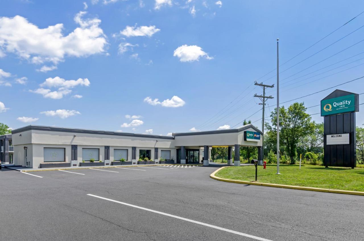 Suburban Studios Verona - Staunton North Exterior photo